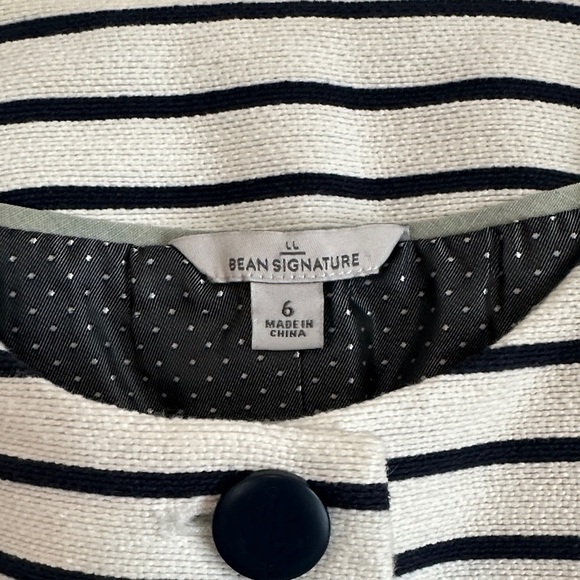 L.L.Bean Signature Collarless Striped Textured Cropped Blazer – Women’s Size 6 - Picture 5 of 11